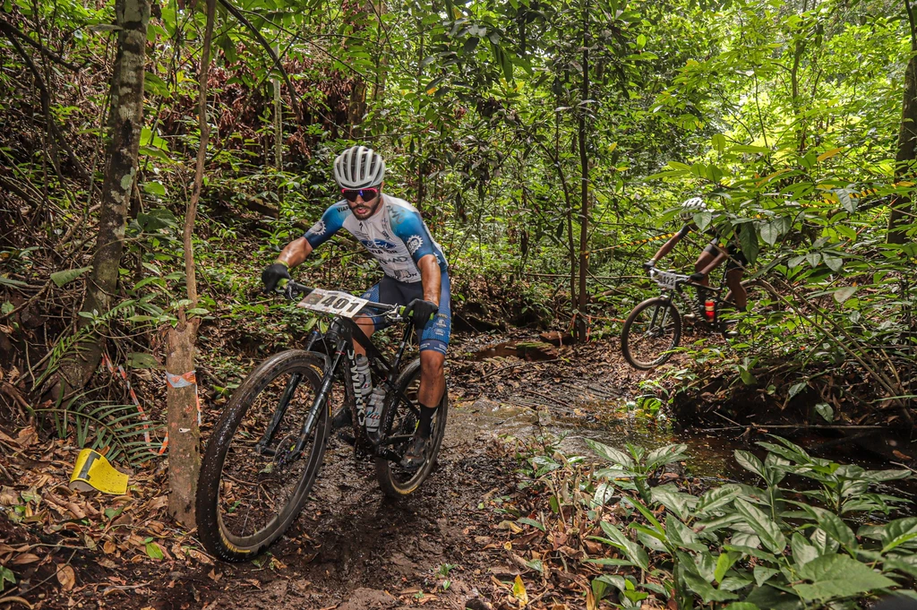 BIKES: Terceiro dia de provas de bike une esporte e devoção