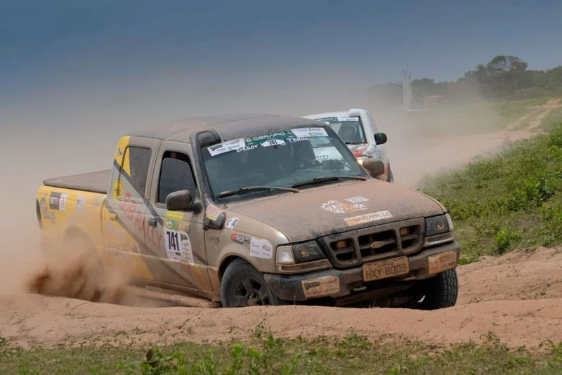 Uma desorganização organizada. Conheça a Desor Rally Team